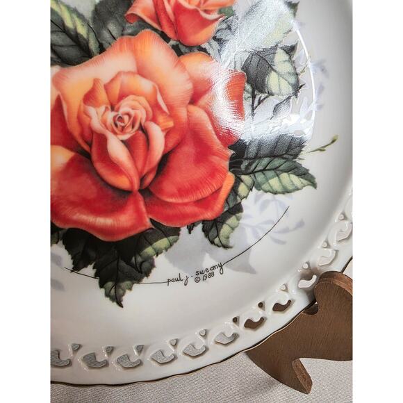 Hamilton Collection Plate (Coral Cluster Gold Medal Nat'l Rose 1921) Paul Sweany - Picture 2 of 4